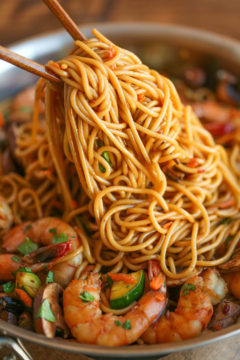 Asian Garlic Noodles Image 1