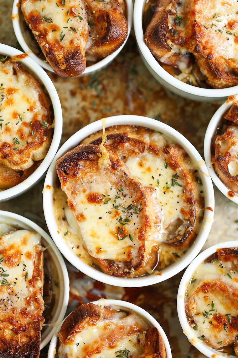 Slow Cooker French Onion Soup - Yes, you can make French onion soup in the crockpot! Ridiculously easy with basically no stirring and no work!